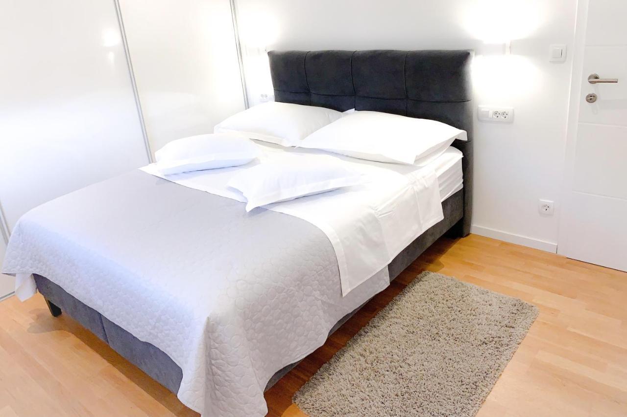 G Apartment Ποντστράνα Εξωτερικό φωτογραφία